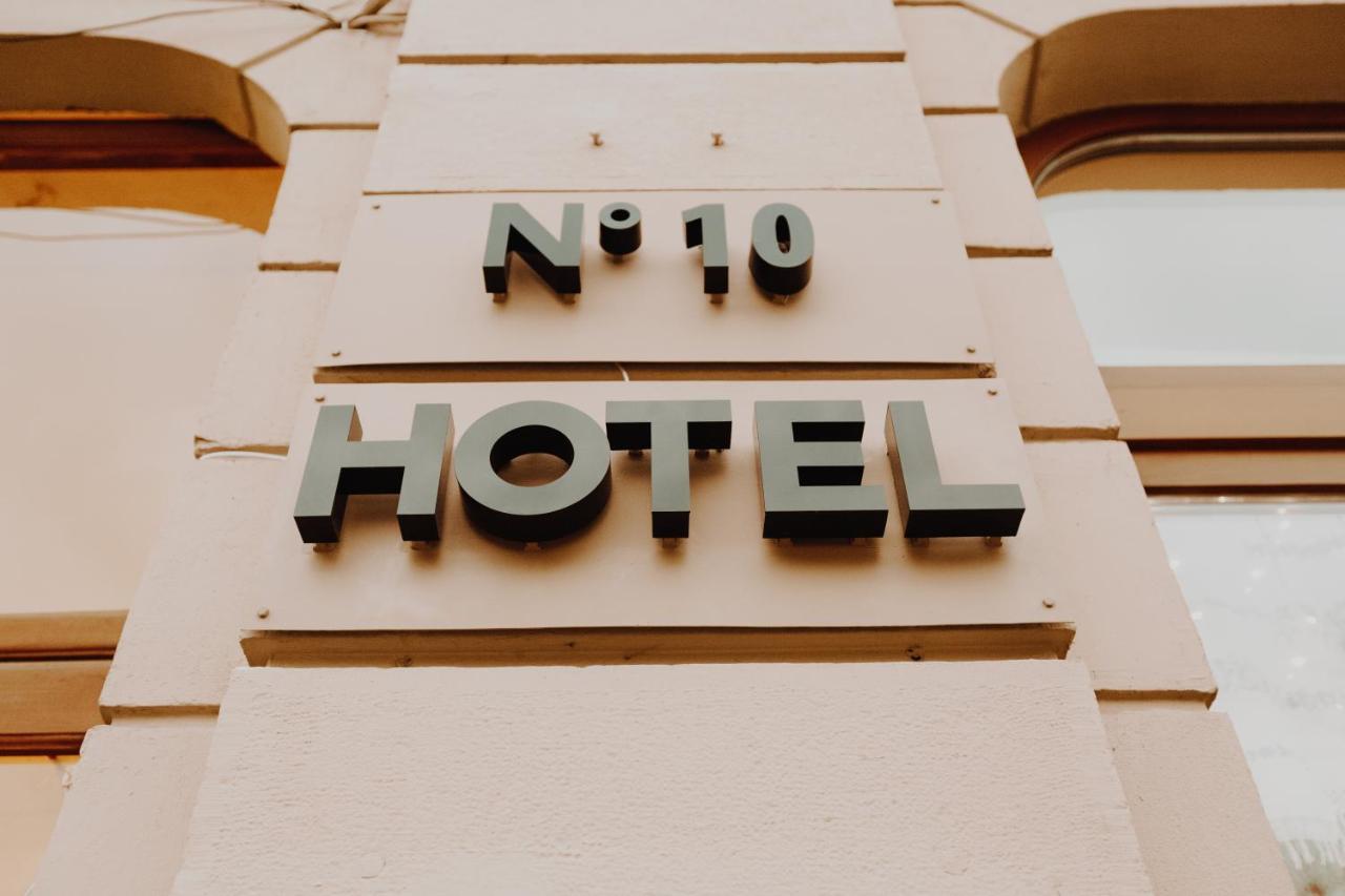 Hotel N°10 Lviv Ngoại thất bức ảnh