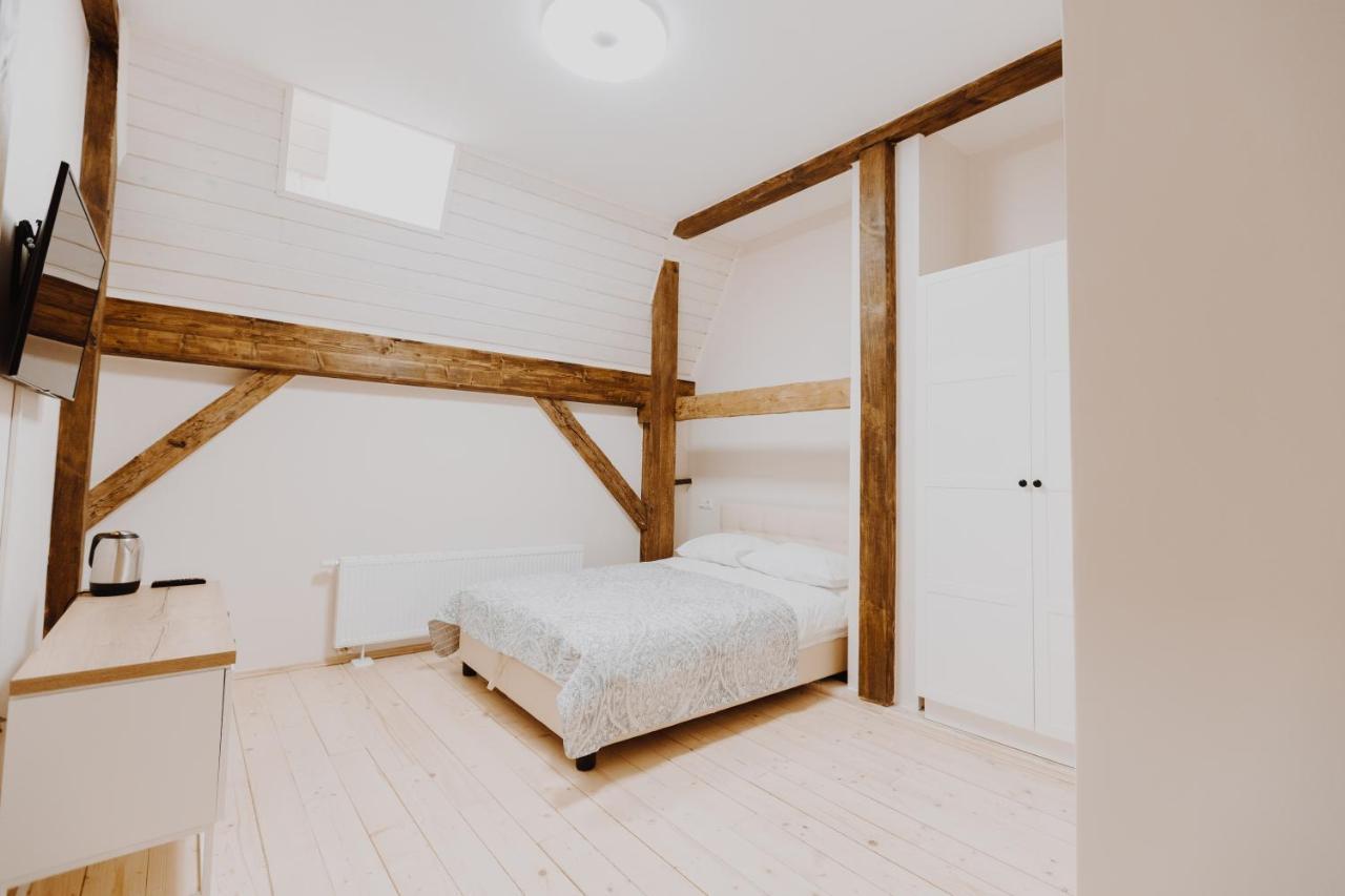 Hotel N°10 Lviv Ngoại thất bức ảnh