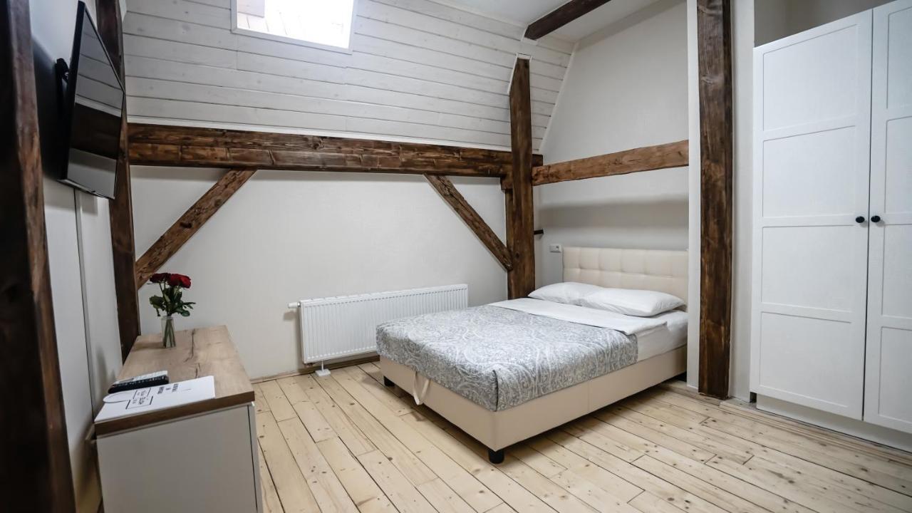 Hotel N°10 Lviv Ngoại thất bức ảnh