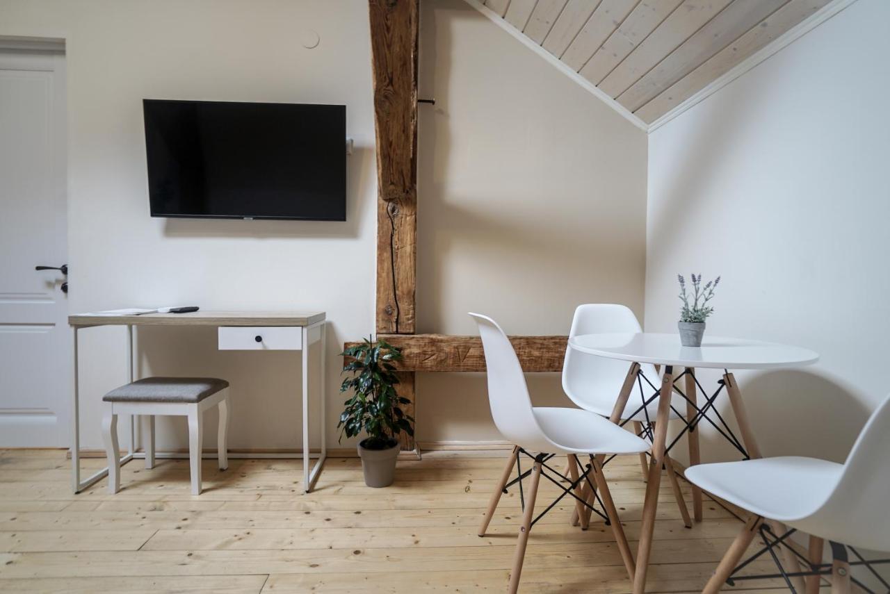 Hotel N°10 Lviv Ngoại thất bức ảnh