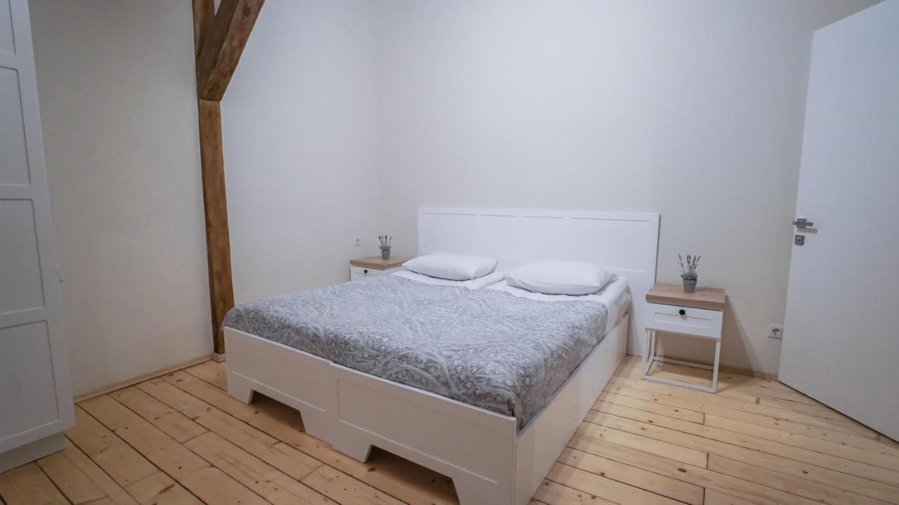Hotel N°10 Lviv Ngoại thất bức ảnh