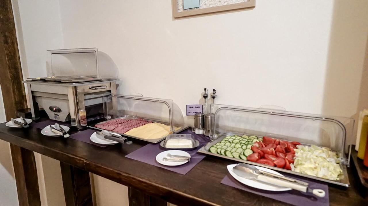 Hotel N°10 Lviv Ngoại thất bức ảnh