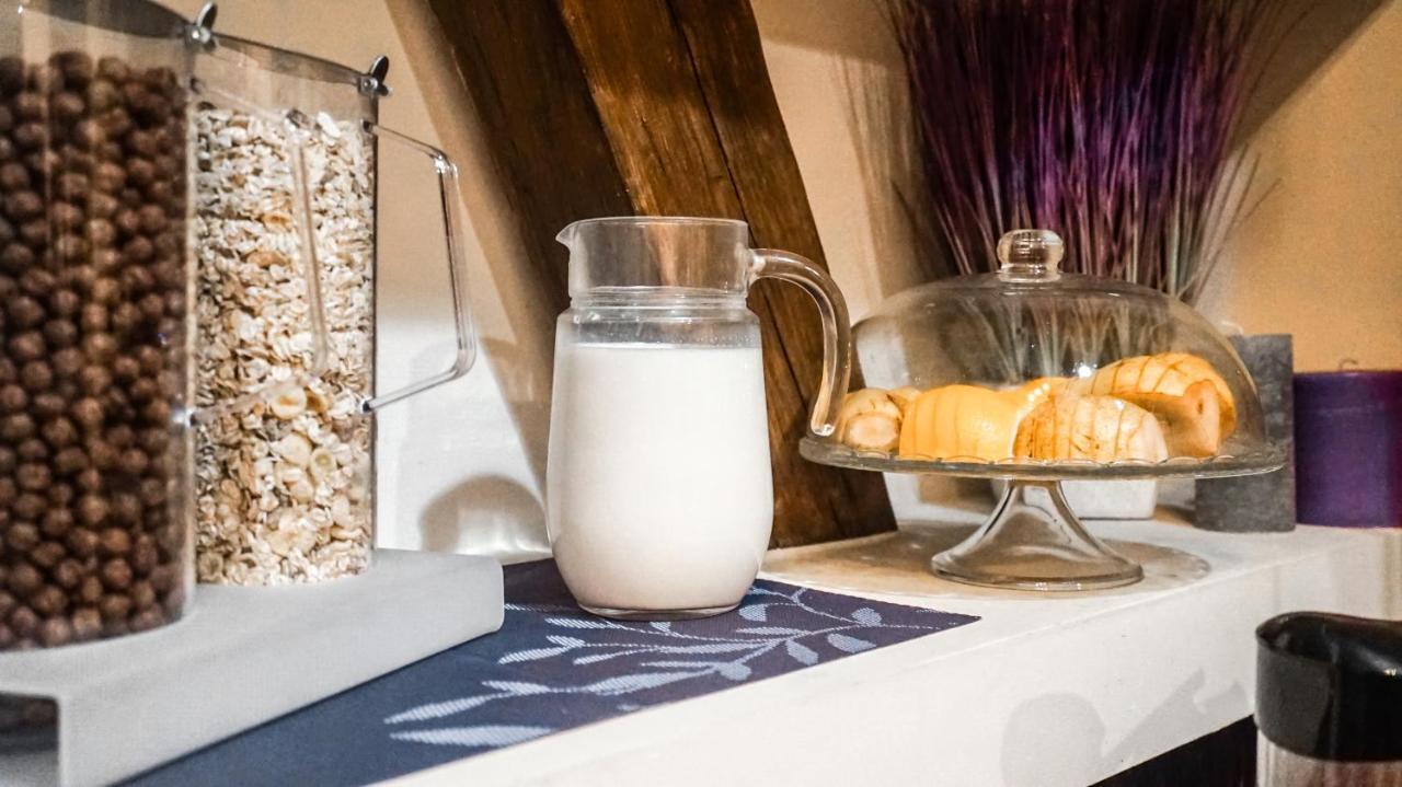 Hotel N°10 Lviv Ngoại thất bức ảnh